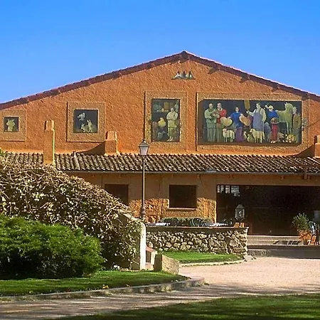 El Rancho Hotel 4*