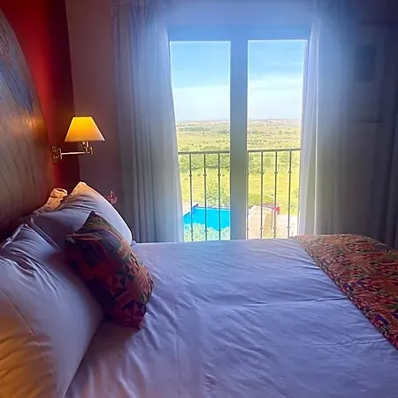 El Rancho Hotel 4*