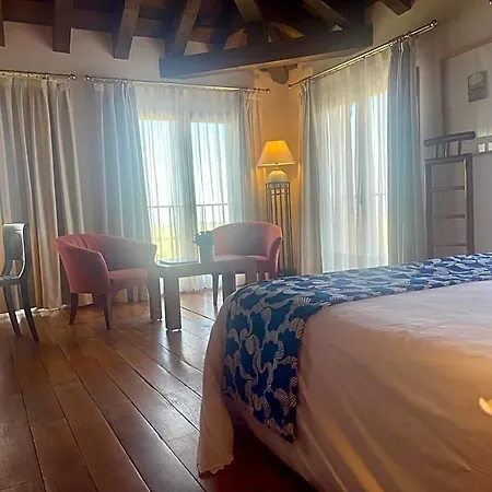 El Rancho Hotel