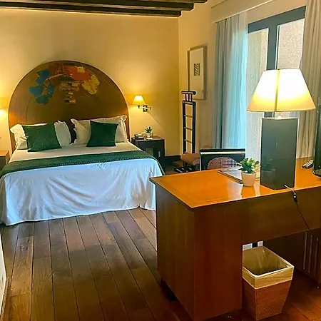 El Rancho Hotel 4*