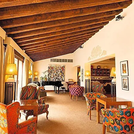 Hotel El Rancho Torrecaballeros