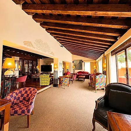 El Rancho Hotel 4*